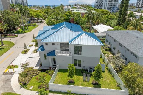 Adosado en venta en Pompano Beach, Florida, 2 dormitorios, 134.71 m2 № 2081885 - foto 5