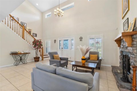House in Haines City, Florida 3 bedrooms, 187.01 sq.m. № 1915217 - photo 5