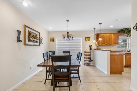 House in Haines City, Florida 3 bedrooms, 187.01 sq.m. № 1915217 - photo 7