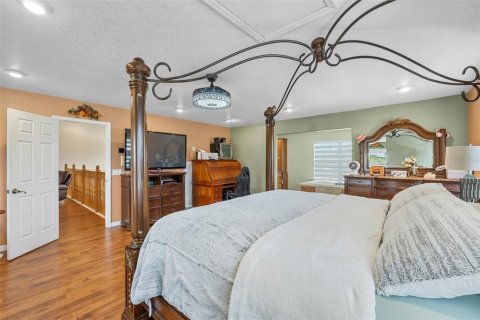 House in Haines City, Florida 3 bedrooms, 187.01 sq.m. № 1915217 - photo 23