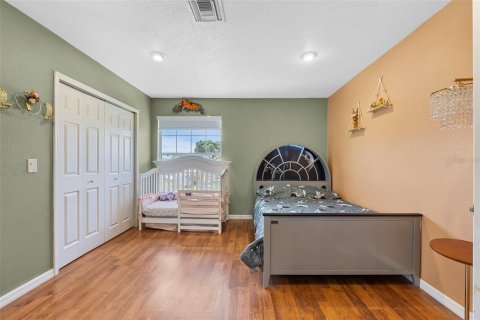House in Haines City, Florida 3 bedrooms, 187.01 sq.m. № 1915217 - photo 25