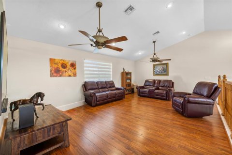 House in Haines City, Florida 3 bedrooms, 187.01 sq.m. № 1915217 - photo 20