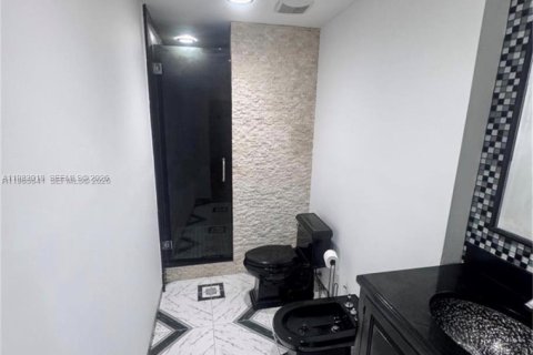 Touwnhouse à louer à Doral, Floride: 2 chambres, 162.58 m2 № 2049904 - photo 22