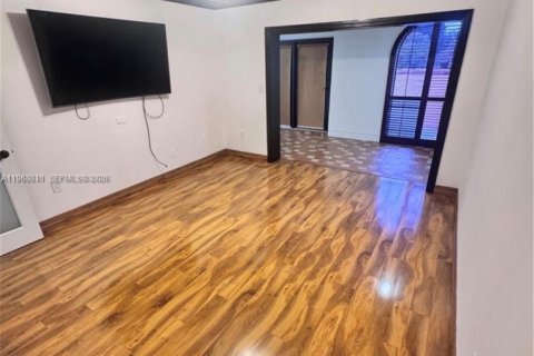 Touwnhouse à louer à Doral, Floride: 2 chambres, 162.58 m2 № 2049904 - photo 20