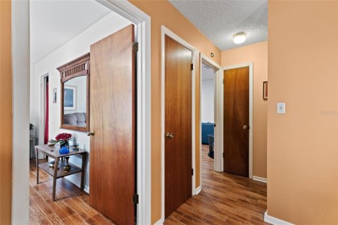 Casa en venta en Fort White, Florida, 3 dormitorios, 154.87 m2 № 1568291 - foto 17