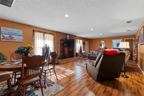 Casa en venta en Fort White, Florida, 3 dormitorios, 154.87 m2 № 1568291 - foto 7
