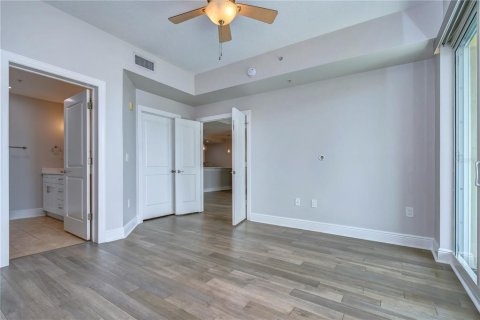 Condo in Tampa, Florida, 2 bedrooms  № 1887149 - photo 18
