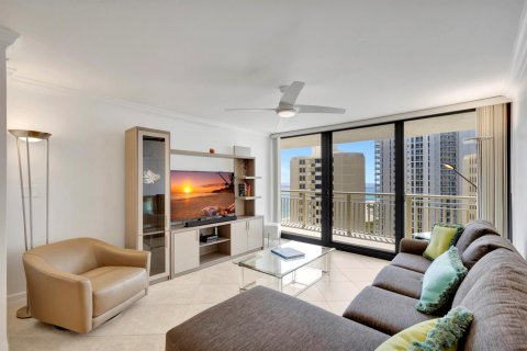 Condo in Riviera Beach, Florida, 1 bedroom № 2146406 - photo 6