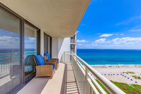 Condo in Riviera Beach, Florida, 1 bedroom № 2146406 - photo 19