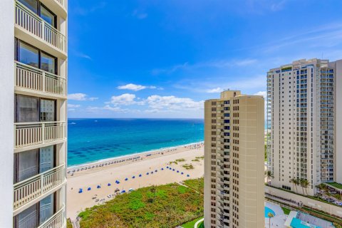 Condo in Riviera Beach, Florida, 1 bedroom № 2146406