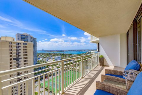 Condo in Riviera Beach, Florida, 1 bedroom № 2146406 - photo 3