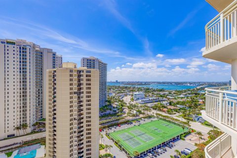 Condo in Riviera Beach, Florida, 1 bedroom № 2146406 - photo 21