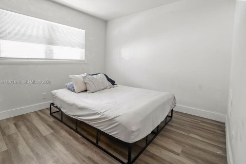 Condominio en venta en Lauderdale Lakes, Florida, 2 dormitorios, 87.7 m2 № 2032341 - foto 15