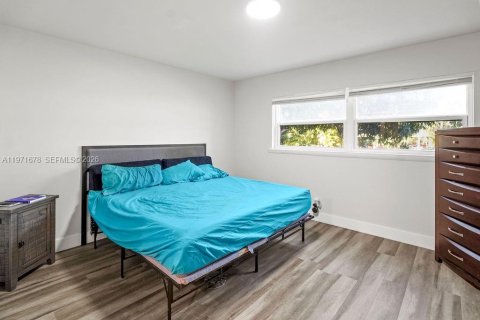 Condominio en venta en Lauderdale Lakes, Florida, 2 dormitorios, 87.7 m2 № 2032341 - foto 11