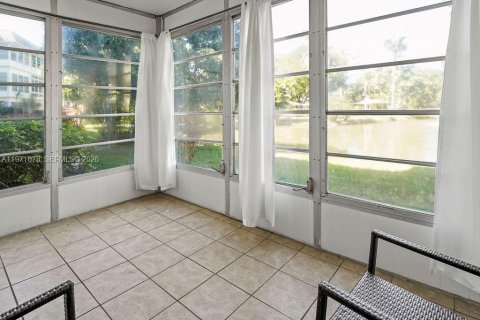 Condominio en venta en Lauderdale Lakes, Florida, 2 dormitorios, 87.7 m2 № 2032341 - foto 18