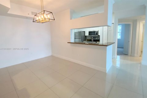 Copropriété à louer à Sunny Isles Beach, Floride: 3 chambres, 117.43 m2 № 1986008 - photo 8
