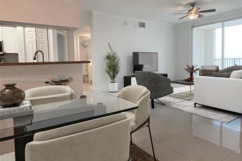 Copropriété à louer à Sunny Isles Beach, Floride: 3 chambres, 117.43 m2 № 1986008 - photo 2
