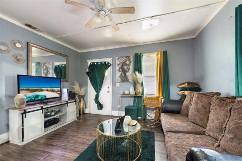 Casa en venta en Saint Petersburg, Florida, 2 dormitorios, 65.03 m2 № 2383707 - foto 3