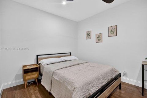 Villa ou maison à vendre à North Miami Beach, Floride: 3 chambres, 185.25 m2 № 1987236 - photo 6