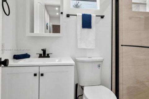 Villa ou maison à vendre à North Miami Beach, Floride: 3 chambres, 185.25 m2 № 1987236 - photo 10