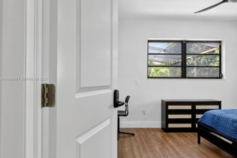 Villa ou maison à vendre à North Miami Beach, Floride: 3 chambres, 185.25 m2 № 1987236 - photo 7