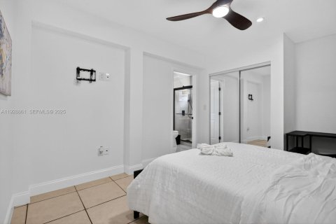Villa ou maison à vendre à North Miami Beach, Floride: 3 chambres, 185.25 m2 № 1987236 - photo 11