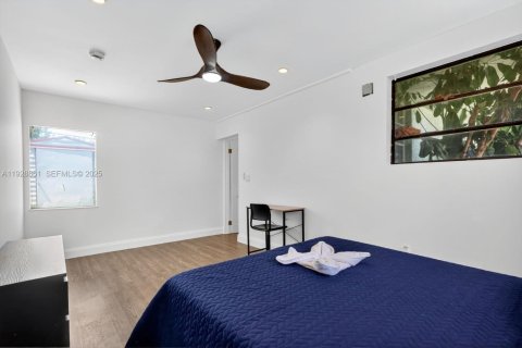 Villa ou maison à vendre à North Miami Beach, Floride: 3 chambres, 185.25 m2 № 1987236 - photo 18