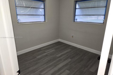 Купить виллу или дом в Холливуд, Флорида 3 спальни, 128.67м2, № 2059708 - фото 7