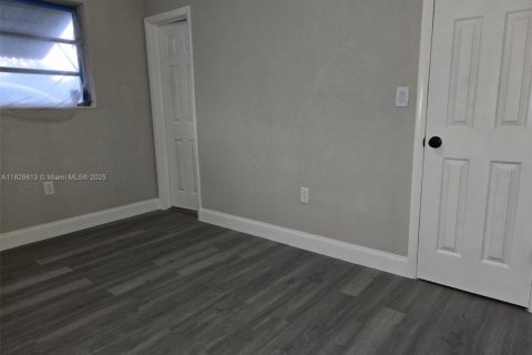 Купить виллу или дом в Холливуд, Флорида 3 спальни, 128.67м2, № 2059708 - фото 8