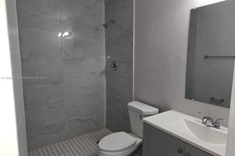 Купить виллу или дом в Холливуд, Флорида 3 спальни, 128.67м2, № 2059708 - фото 12