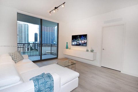 Condo in Miami, Florida, 2 bedrooms  № 1872183 - photo 12