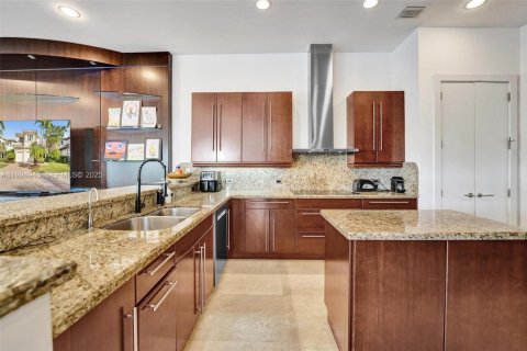 House in Hollywood, Florida 5 bedrooms, 384.43 sq.m. № 1985746 - photo 21