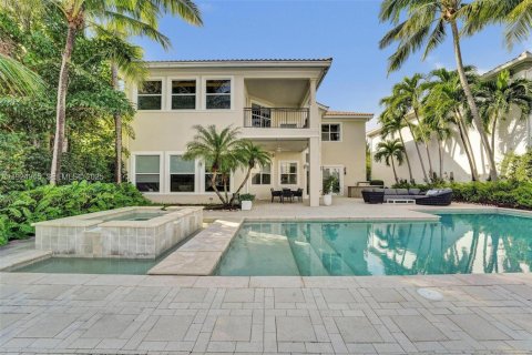 House in Hollywood, Florida 5 bedrooms, 384.43 sq.m. № 1985746 - photo 14