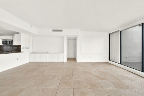 Condominio en venta en Sunny Isles Beach, Florida, 2 dormitorios, 206.24 m2 № 1450956 - foto 15