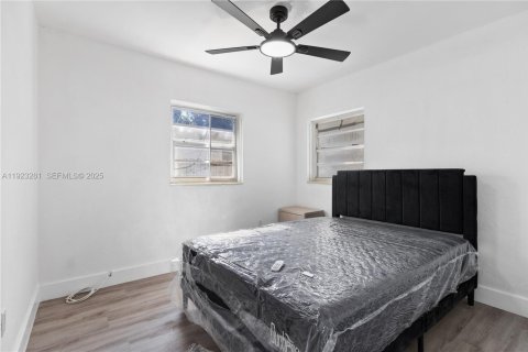 Villa ou maison à louer à Miami, Floride: 4 chambres, 215.63 m2 № 1991516 - photo 22