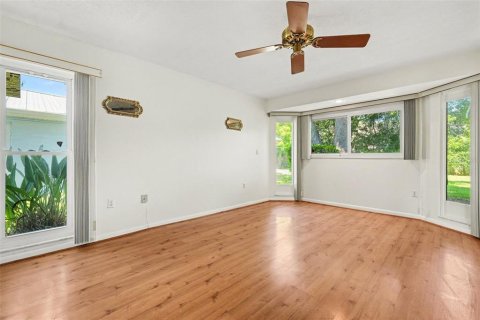 Casa en venta en Port Charlotte, Florida, 3 dormitorios, 157 m2 № 2387385 - foto 18