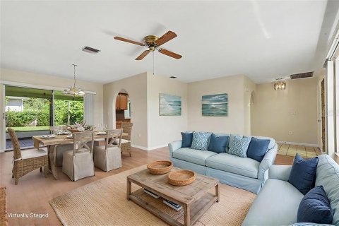 Casa en venta en Port Charlotte, Florida, 3 dormitorios, 157 m2 № 2387385 - foto 2