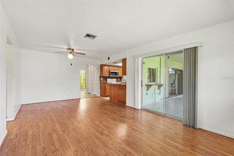Casa en venta en Port Charlotte, Florida, 3 dormitorios, 157 m2 № 2387385 - foto 14