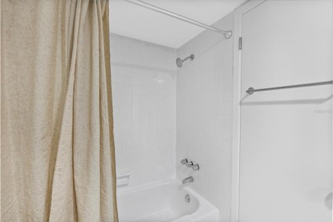 Condominio en venta en Saint Petersburg, Florida, 2 dormitorios, 96.15 m2 № 1681832 - foto 20