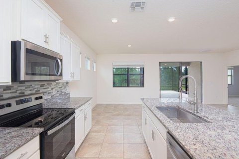 Villa ou maison à vendre à Palm Bay, Floride: 4 chambres, 190.64 m2 № 2407711 - photo 10