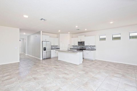 Villa ou maison à vendre à Palm Bay, Floride: 4 chambres, 190.64 m2 № 2407711 - photo 7