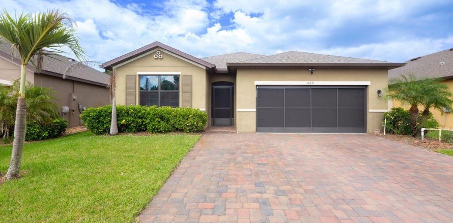 Villa ou maison à Palm Bay, Floride 4 chambres, 190.64 m2 № 2407711