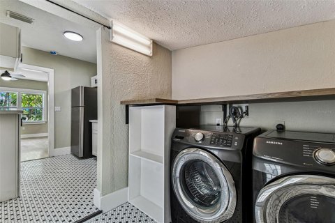 Apartamento en alquiler en Tampa, Florida, 1 dormitorio, 58.71 m2 № 1919843 - foto 4