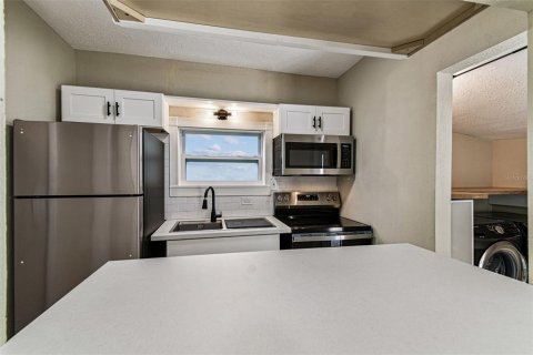 Apartamento en alquiler en Tampa, Florida, 1 dormitorio, 58.71 m2 № 1919843 - foto 3