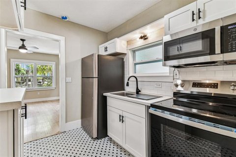 Apartamento en alquiler en Tampa, Florida, 1 dormitorio, 58.71 m2 № 1919843 - foto 8