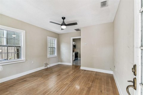 Apartamento en alquiler en Tampa, Florida, 1 dormitorio, 58.71 m2 № 1919843 - foto 2