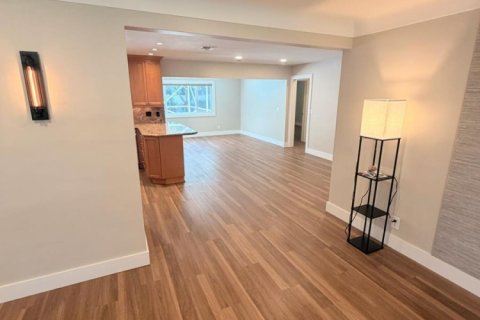 House in Boca Raton, Florida 4 bedrooms, 160.54 sq.m. № 2083842 - photo 11