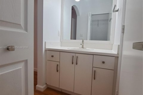 Adosado en alquiler en Pembroke Pines, Florida, 2 dormitorios, 102.19 m2 № 2041386 - foto 11