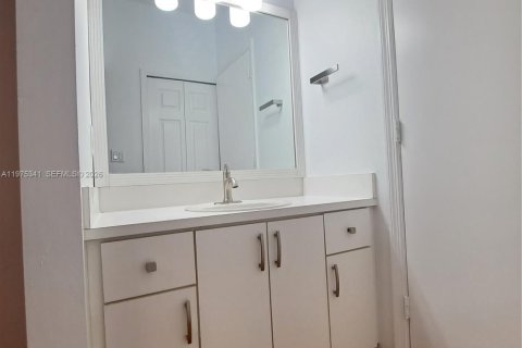 Adosado en alquiler en Pembroke Pines, Florida, 2 dormitorios, 102.19 m2 № 2041386 - foto 10