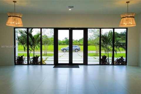Villa ou maison à vendre à Homestead, Floride: 5 chambres, 314.38 m2 № 2084391 - photo 10